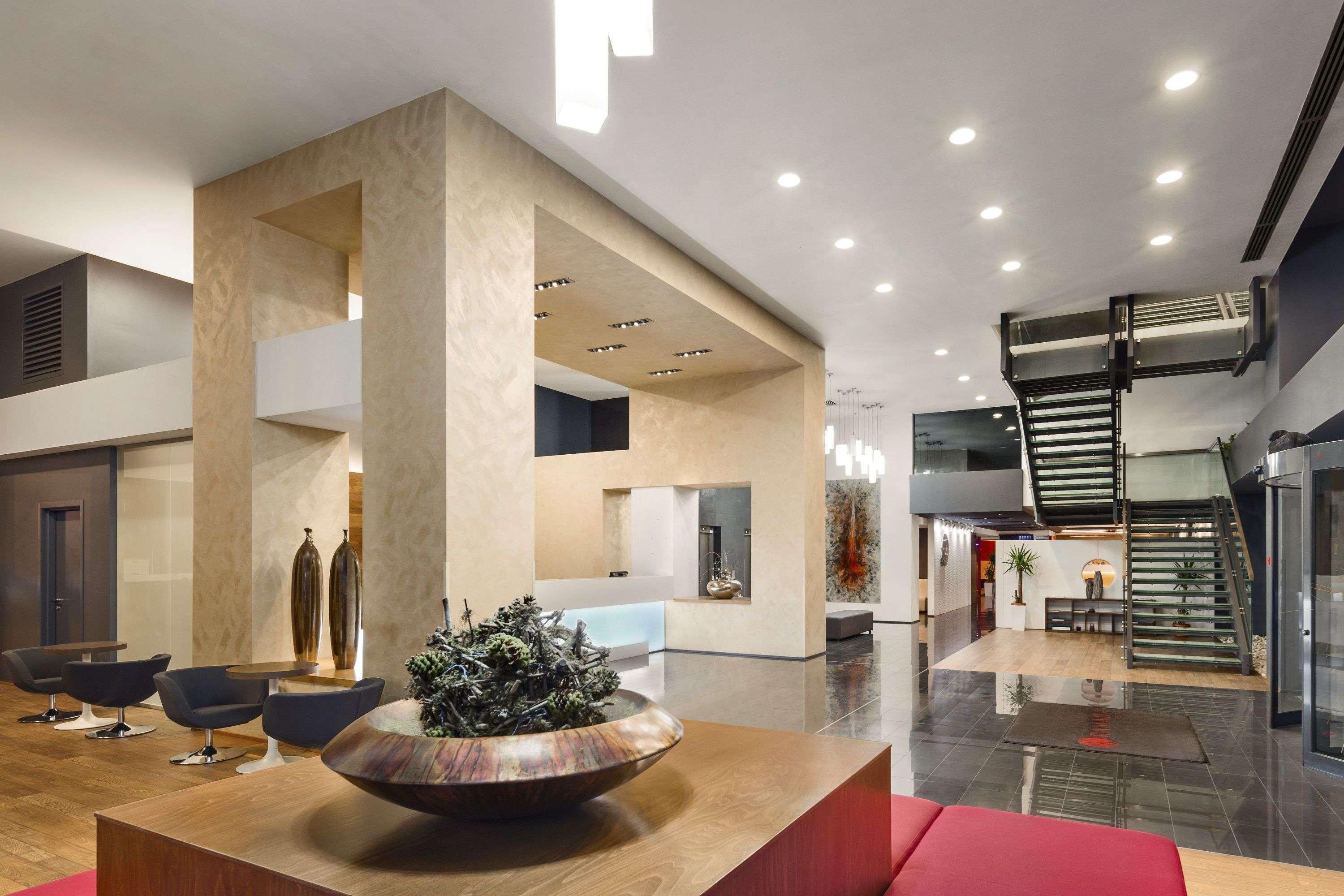 Ramada by Wyndham Oradea Hotel Exterior foto